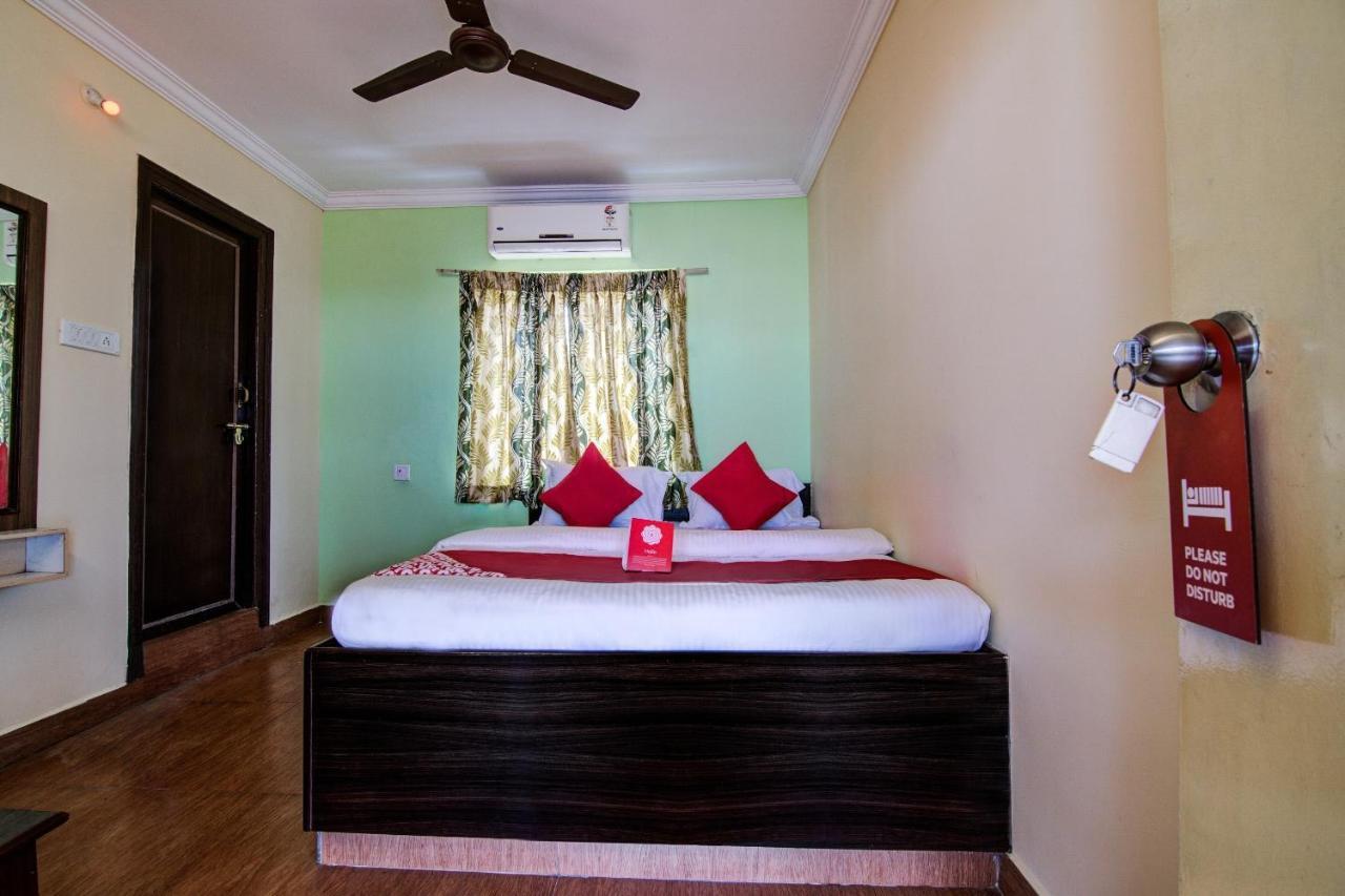 Oyo Lalitha Delight Hotel Visakhapatnam Buitenkant foto
